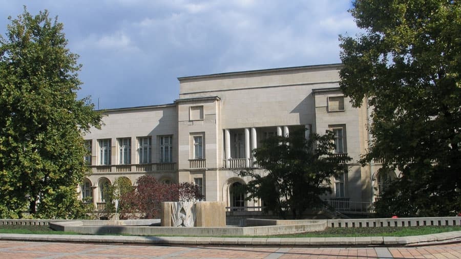 Художествена галерия poster