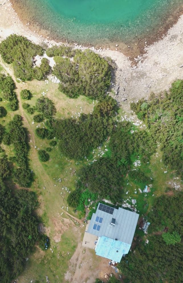 хижа Синаница  poster