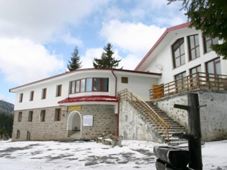 хижа Смолянски езера poster