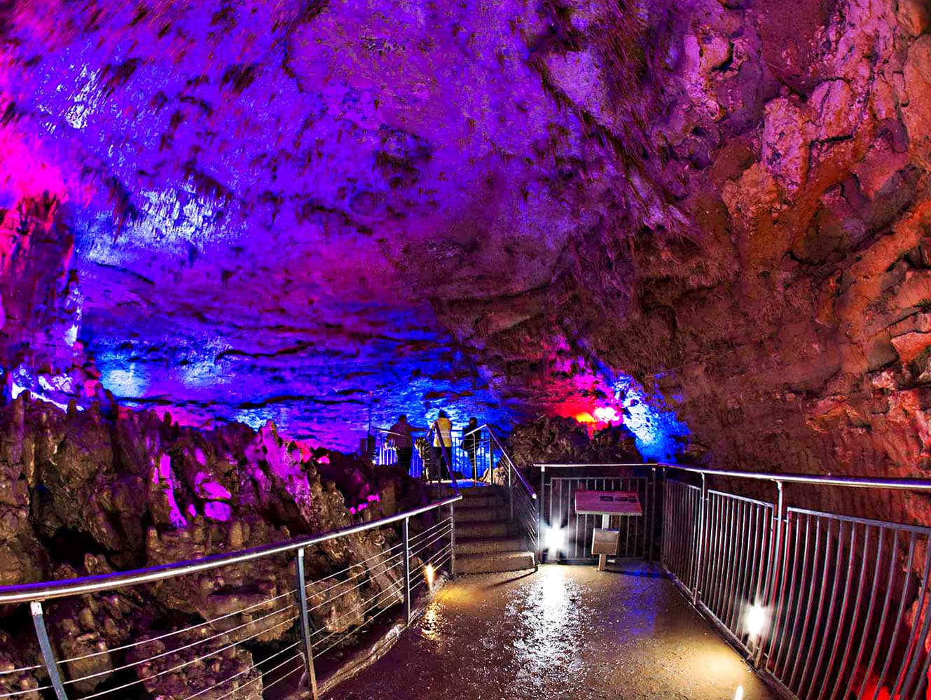 Пещера "Бисерна" poster